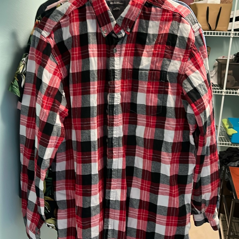 2 Eddie Bauer flannel shirts - this includes both shirts. Great for Fall!

EUC